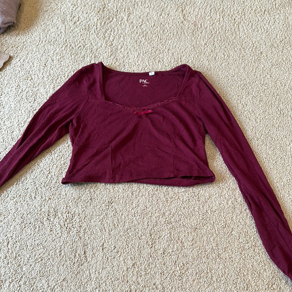 Red Pacsun cropped long sleeve